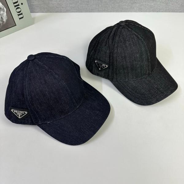 注目度急伸 デニム調素材 PRADA 激安 ベースボールキャップ 三角プレート 深めフォルム 安定フィット プラダ