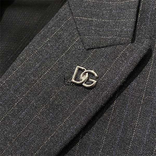 美しいシルエット 上品見え 品質重視 ZEGNA ゼニア コピー ビジネススーツ 丁寧な仕立て