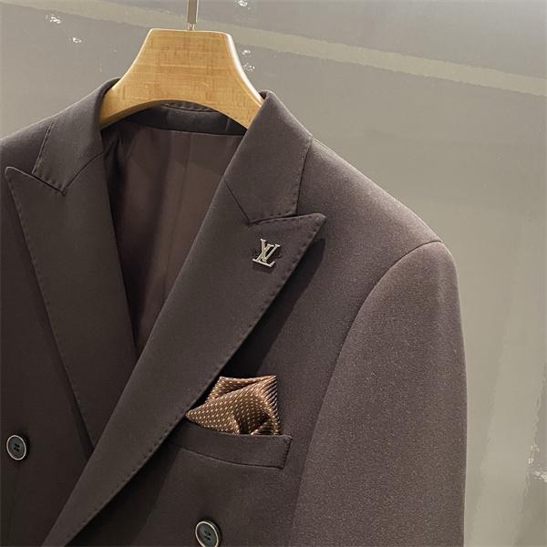快適フィット シャープなシルエット 落ち着きある品格 LOUIS VUITTON ルイヴィトン コピー ダブルスーツ 着回し力良好