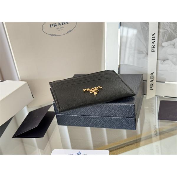 PRADA プラダ コピー フラグメントケース 新作注目 サフィアーノ調 薄型カード収納 ゴールド金具