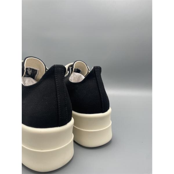 極太シューレース 重厚フォルム 個性派モデル RICK OWENS リック・オウエンス コピー 厚底ローカットスニーカー 話題沸騰