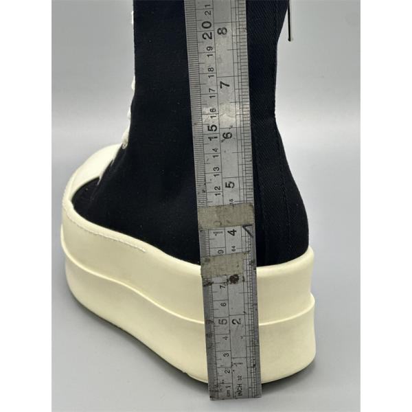 ロングレースアップ ボリュームソール シャープな存在感 RICK OWENS リック・オウエンス コピー 厚底ハイカットスニーカー 話題先行