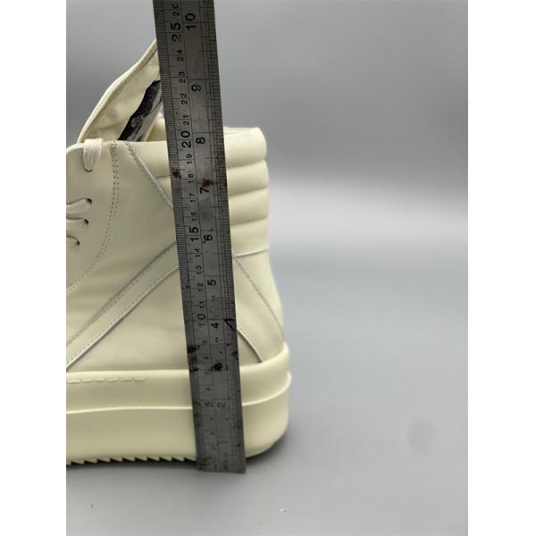 レースアップ仕様  RICK OWENS リック・オウエンス コピー プラットフォームシューズ 軽快なホワイトモデル 洗練モード