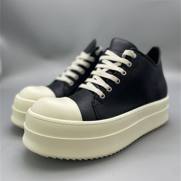 モノトーン配色 RICK OWENS リック・オウエンス コピー 厚底ローカットスニーカー 端正なボリュームフォルム 定番人気