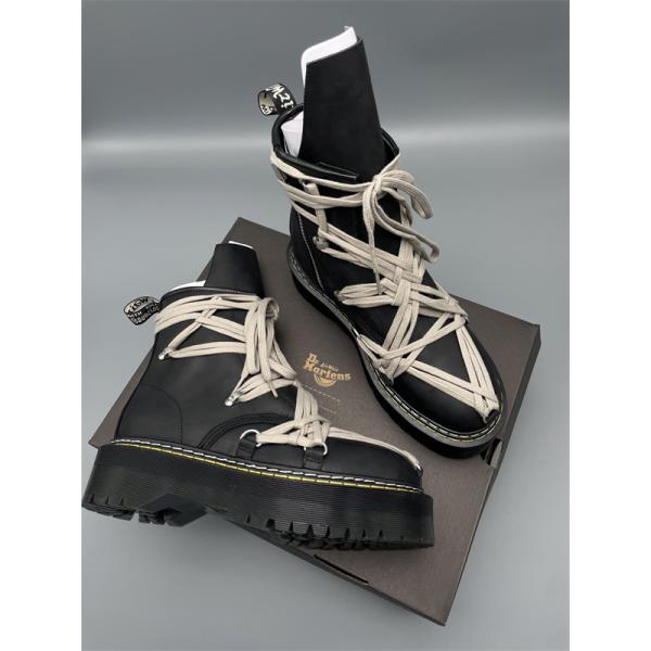 ワイドソール RICK OWENS リック・オウエンス コピー プラットフォームコンバットブーツ 前衛ムード際立つ一足 圧倒的造形