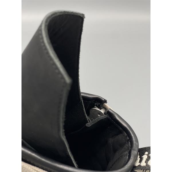 ワイドソール RICK OWENS リック・オウエンス コピー プラットフォームコンバットブーツ 前衛ムード際立つ一足 圧倒的造形