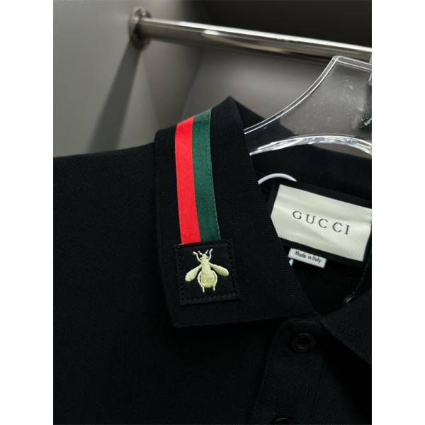 アイコニック映え ポロトップス 配色リブカラー 3ボタン前立て GUCCI グッチ コピー メンズ半袖ポロシャツ 端正シルエット