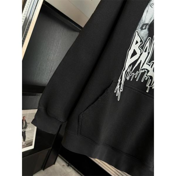 ストリート主役 ロゴフーディー 大判フォトプリント ドロップショルダー BALENCIAGA バレンシアガ コピー プルオーバーパーカー カンガルーポケット