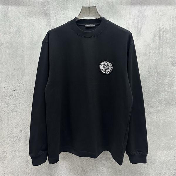 仕立て映え CHROME HEARTS クロムハーツ コピー 長袖トレーナー 胸元サークルエンブレム ゴシックレタリング