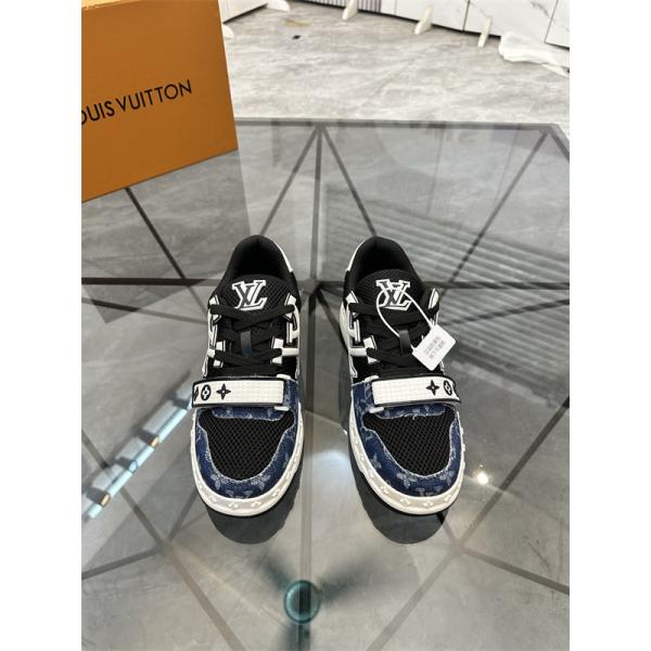 異素材パネル LOUIS VUITTON ルイヴィトン コピー ローカットスニーカー ボリュームソール 都会派ストリートモデル 注目度急伸