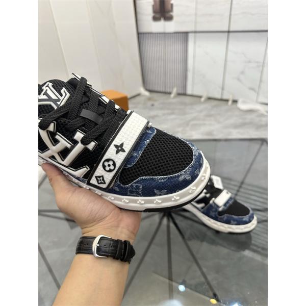異素材パネル LOUIS VUITTON ルイヴィトン コピー ローカットスニーカー ボリュームソール 都会派ストリートモデル 注目度急伸