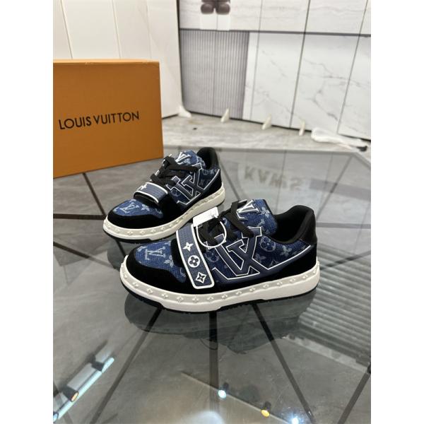総柄モチーフ ダブルホールド仕様 LOUIS VUITTON ルイヴィトン コピー ローカットシューズ 旬顔カジュアル 話題入り