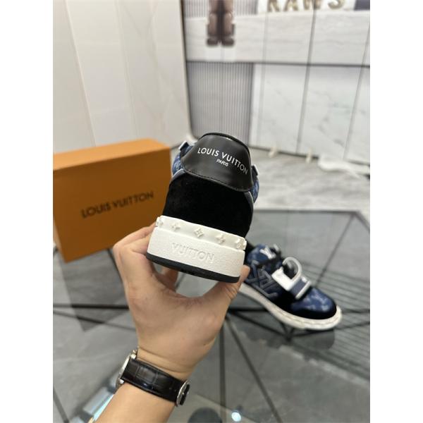 総柄モチーフ ダブルホールド仕様 LOUIS VUITTON ルイヴィトン コピー ローカットシューズ 旬顔カジュアル 話題入り