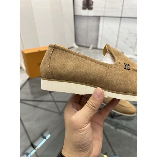 スリッポン仕様 スマートフォルム LOUIS VUITTON ルイヴィトン コピー スエードローファー 6色展開 注目度急伸