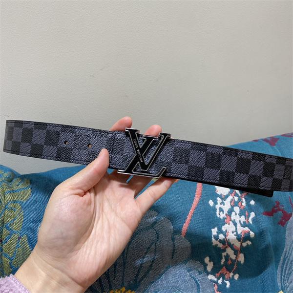 売れ筋期待 LOUIS VUITTON ルイヴィトン コピー メンズ ロゴベルト メタルLVモチーフ アイコニックデザイン