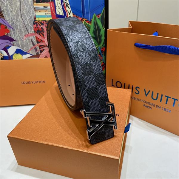 売れ筋期待 LOUIS VUITTON ルイヴィトン コピー メンズ ロゴベルト メタルLVモチーフ アイコニックデザイン