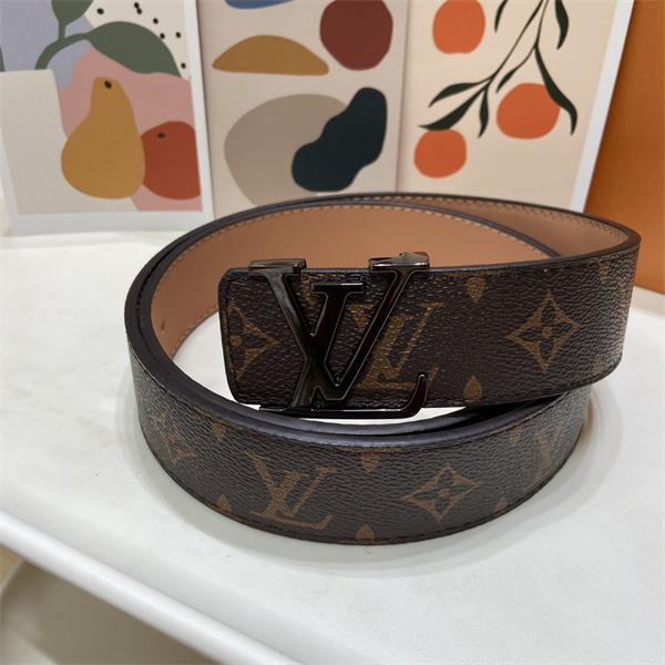 質感重視 LOUIS VUITTON ルイヴィトン コピー メンズ ウエストベルト アイコニック総柄 ワイドフォルム 大人の着こなし