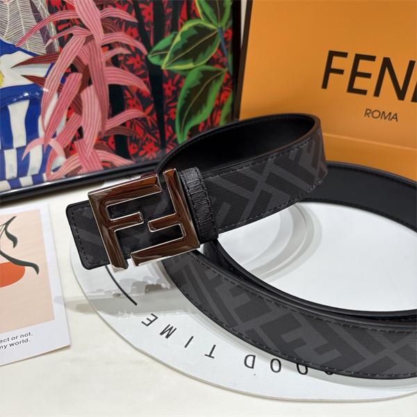 ダブルFメタルバックル 総柄デザイン FENDI フェンディ コピー ベルト レザー調トリム 存在感ある一本 注目度急伸