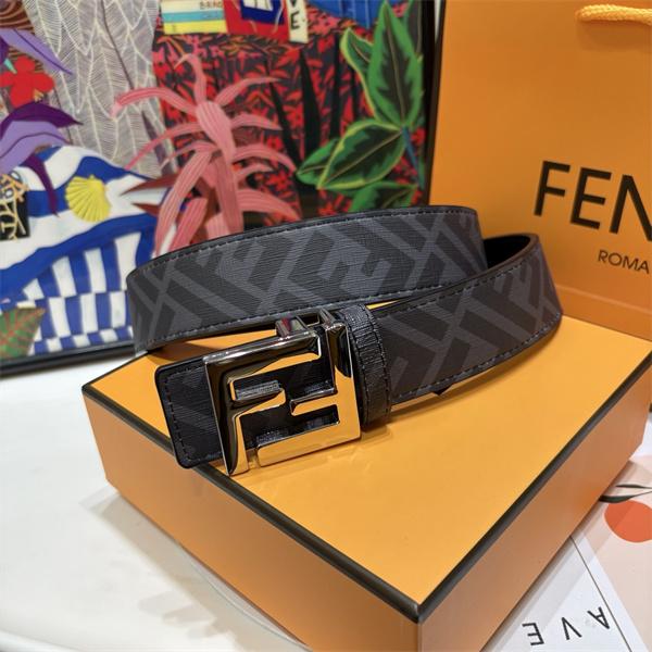 ダブルFメタルバックル 総柄デザイン FENDI フェンディ コピー ベルト レザー調トリム 存在感ある一本 注目度急伸