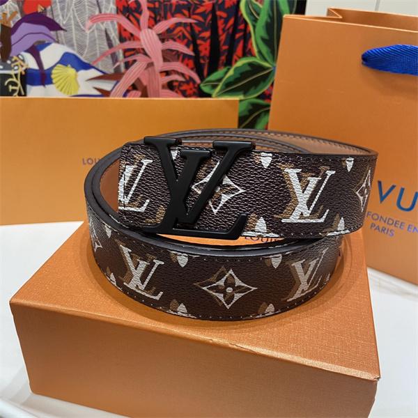 クラシカルな存在感 LOUIS VUITTON ルイヴィトン コピー モノグラムレザーベルト メンズアクセサリー 話題沸騰