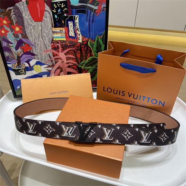 クラシカルな存在感 LOUIS VUITTON ルイヴィトン コピー モノグラムレザーベルト メンズアクセサリー 話題沸騰