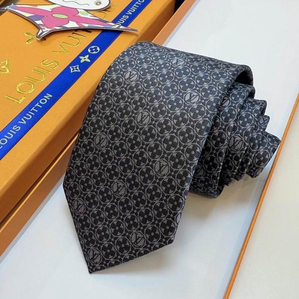 着け心地★ ルイヴィトンネクタイコピー★高級感ある質感が好評誕生日や昇進祝いに Louis Vuitton 新作