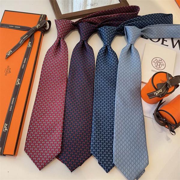 2026年新作コレクション☆☆エルメス ネクタイ コピー Hermès 落ち着いた色合いの無地タイで知的な印象に