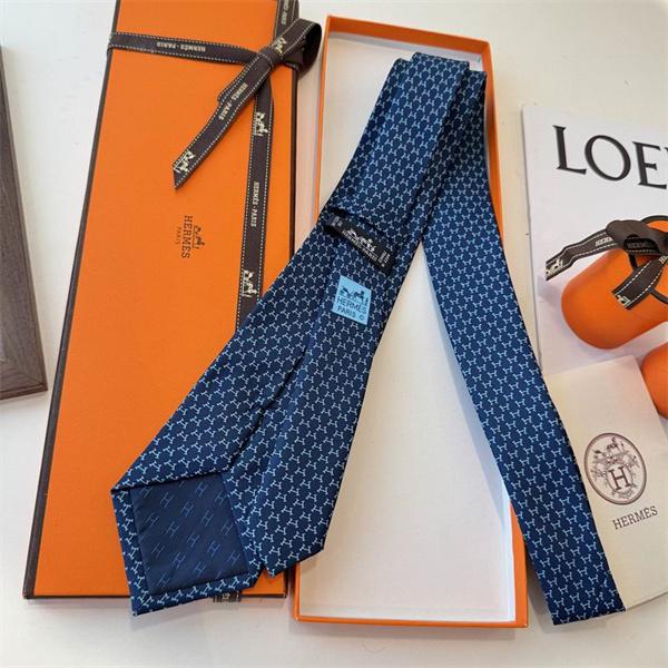 2026年新作コレクション☆☆エルメス ネクタイ コピー Hermès 落ち着いた色合いの無地タイで知的な印象に