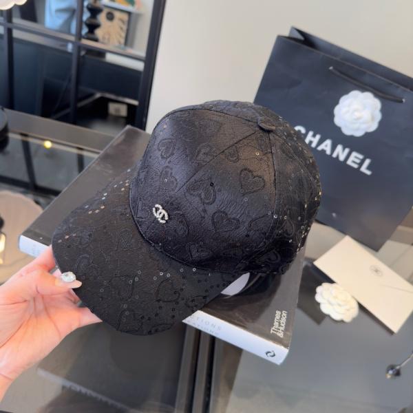 CHANEL コピー 激安 注目度急伸 フラワー刺繍 スパンコール ベースボールキャップ ラインストーン 上品見え レディース帽子