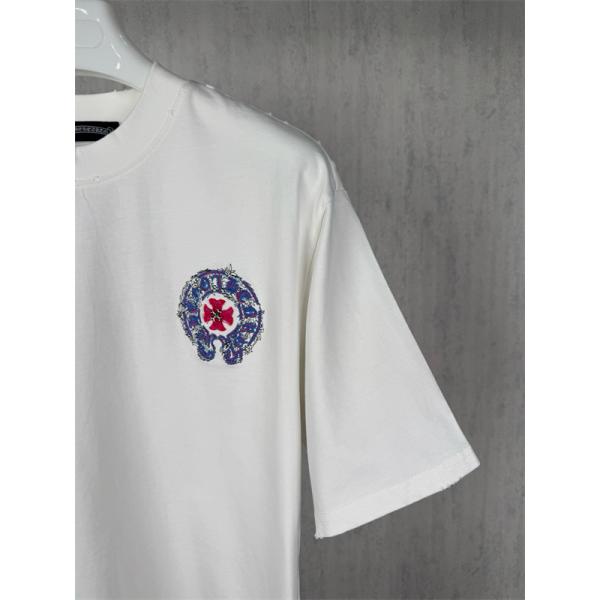 ゴシック意匠 CHROME HEARTS クロムハーツ コピー クルーネックTシャツ サークルレタリング フローラルクロス構成