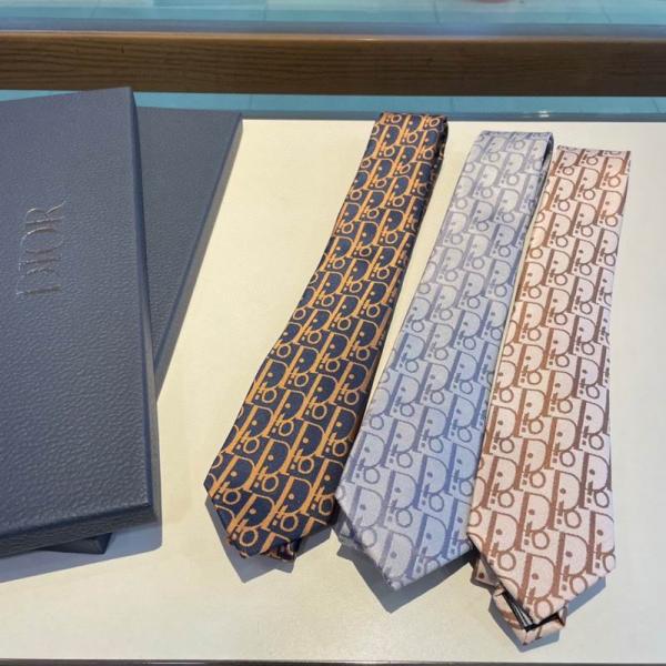 2026★ディオールネクタイ コピーDIOR  シンプル 紳士 シルク 光沢 上品 オフィス スーツ に 最適