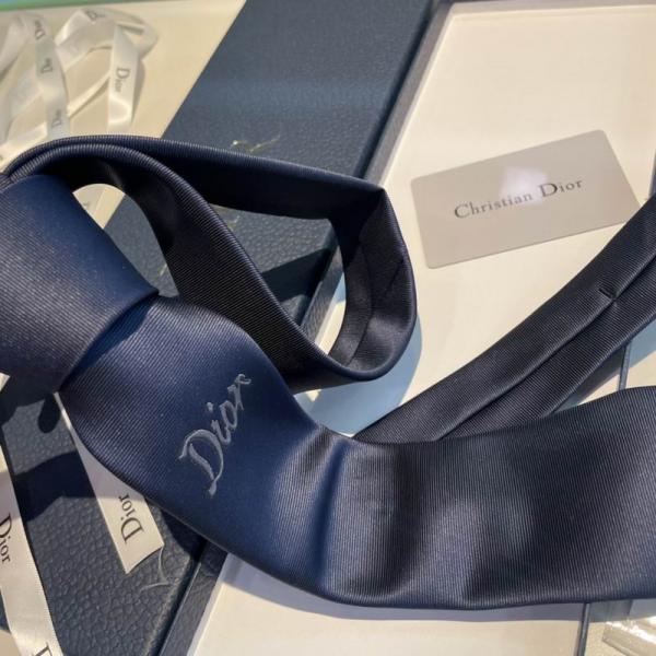 高級 シルク ブランド メンズ おしゃれ ディオールネクタイ コピーDIOR 2026トレンド新作
