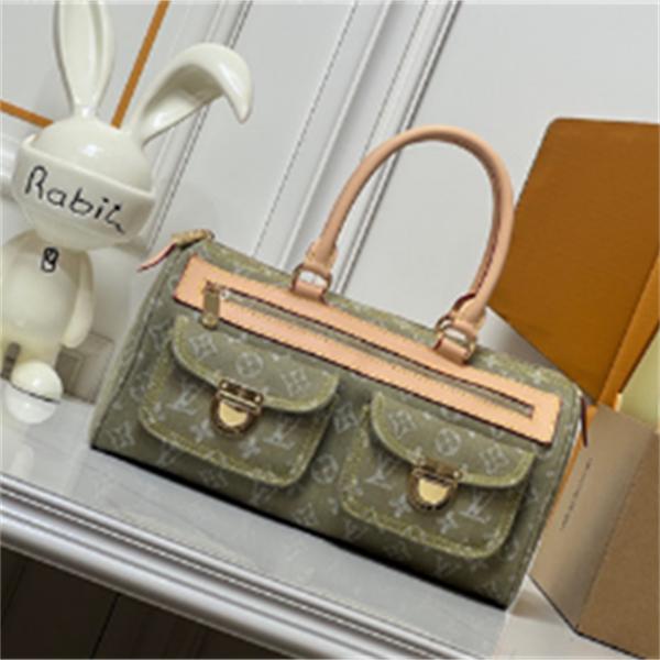 収納デザイン際立つ LOUIS VUITTON ルイヴィトン コピー ボストンバッグ ツインポケット レザーハンドル クラシカル仕様
