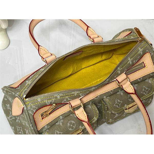 収納デザイン際立つ LOUIS VUITTON ルイヴィトン コピー ボストンバッグ ツインポケット レザーハンドル クラシカル仕様