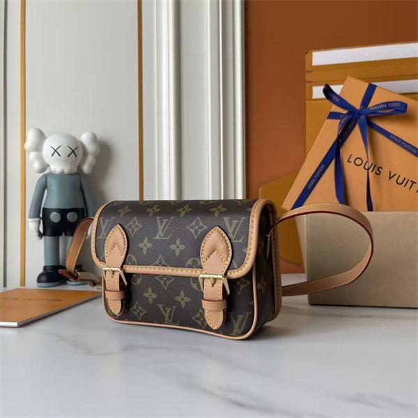 クラシカルな佇まい LOUIS VUITTON ルイヴィトン コピー レディース ショルダーバッグ ヌメ革トリム スクールバッグ調