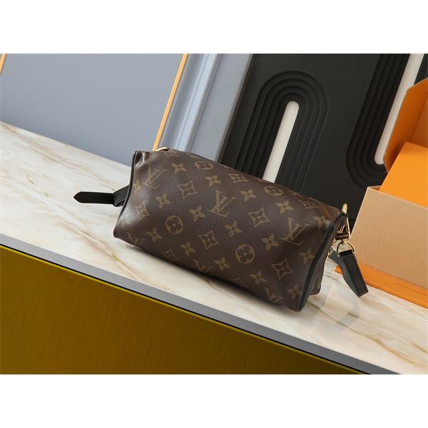 チェーン使いが映える LOUIS VUITTON ルイヴィトン コピー ショルダーバッグ 配色レザートリム ファスナー仕様