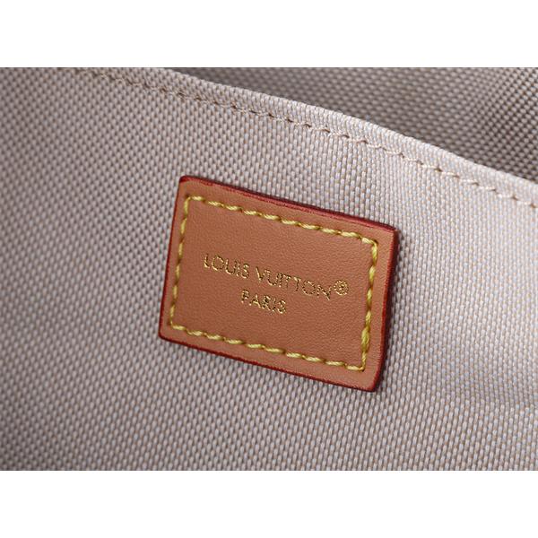 デニム素材が映える LOUIS VUITTON ルイヴィトン コピー ハンドバッグ フロントポケット レザーハンドル 旅映えフォルム