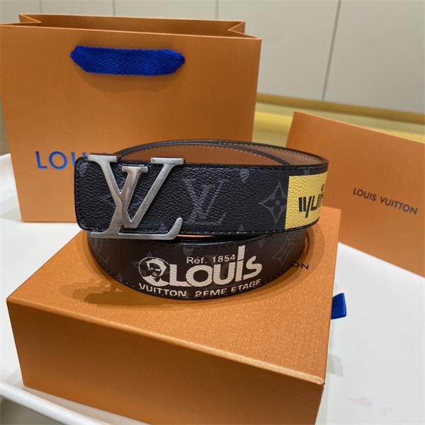 ラベルアート仕様 LOUIS VUITTON ルイヴィトン コピー ワイドベルト タイポグラフィ総柄 メタルLVアクセント