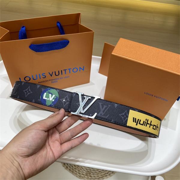 ラベルアート仕様 LOUIS VUITTON ルイヴィトン コピー ワイドベルト タイポグラフィ総柄 メタルLVアクセント