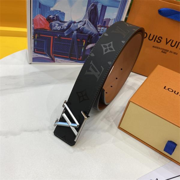 金銀アクセント LOUIS VUITTON ルイヴィトン コピー モノグラムベルト 立体LVシグネチャー モダンデザイン
