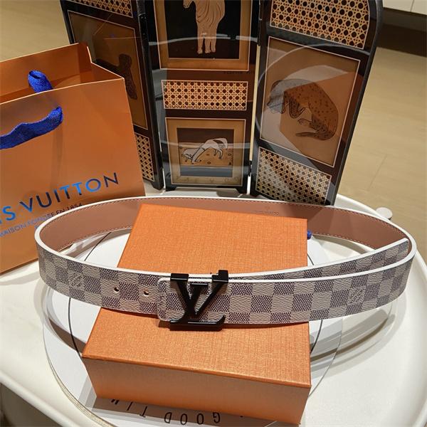 モノトーン映え LOUIS VUITTON ルイヴィトン コピー ワイドベルト ダミエパターン 黒金具アクセント