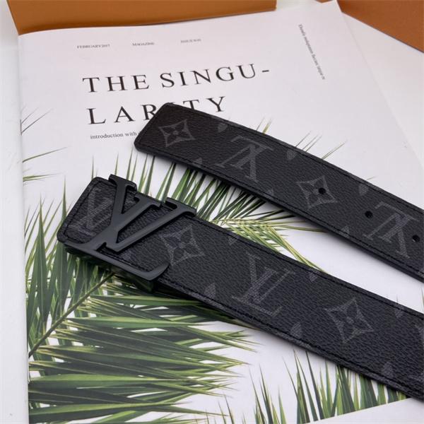 シックな存在感 LOUIS VUITTON ルイヴィトン コピー ワイドベルト グレーモノグラム 同色ロゴ金具