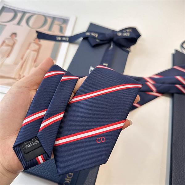 定番  シルク100% ☆DIOR ディオールネクタイコピー2026トレンド上品おしゃれコーディネート
