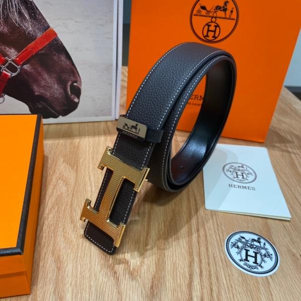 HERMÈS コピー 2026注目モデル Hバックル メンズ本革ベルト イタリアンレザー シボ型押し 端正ステッチ