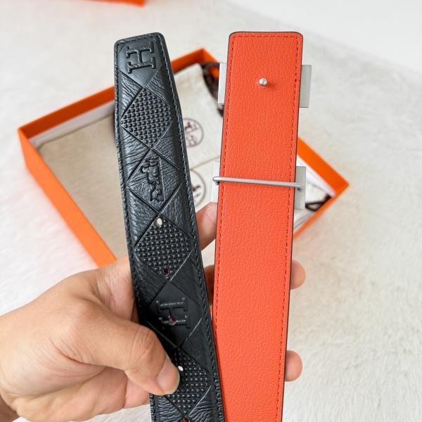 HERMÈS コピー 指名買い候補 メンズHバックルベルト 一層牛革 リバーシブル仕様 メタル金具 都会的スタイル