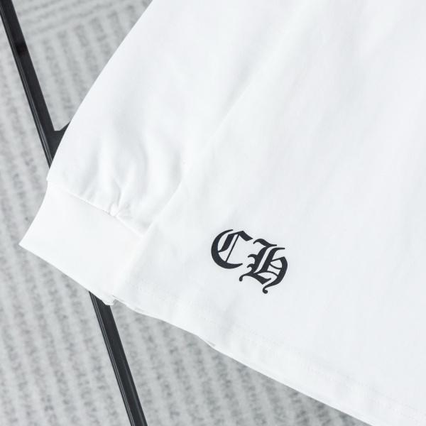 Chrome Hearts コピー バックサークルクロス ロングスリーブTシャツ 胸ポケット仕様 ゴシックロゴ 存在感抜群 注目モデル