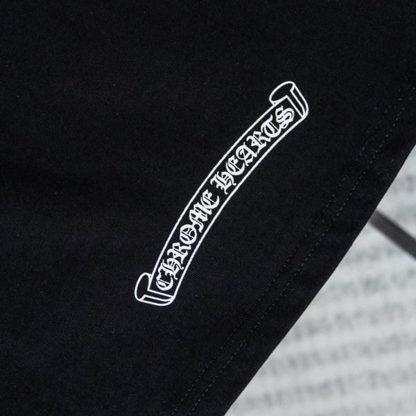 Chrome Hearts コピー バックサークルクロス ロングスリーブTシャツ 胸ポケット仕様 ゴシックロゴ 存在感抜群 注目モデル