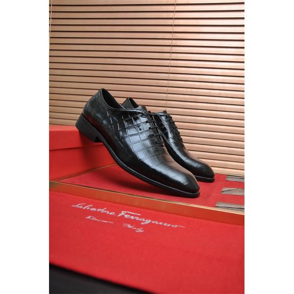 新作★★SALVATORE FERRAGAMO フェラガモビジネスシューズコピーメンズ2026トレンド