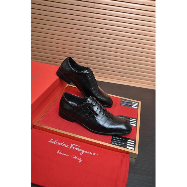 新作★★SALVATORE FERRAGAMO フェラガモビジネスシューズコピーメンズ2026トレンド