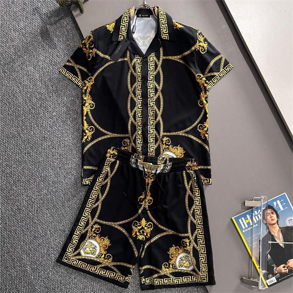 グリークキー 総柄ゴールド VERSACE ヴェルサーチェ コピー ショートパンツ ドローストリング